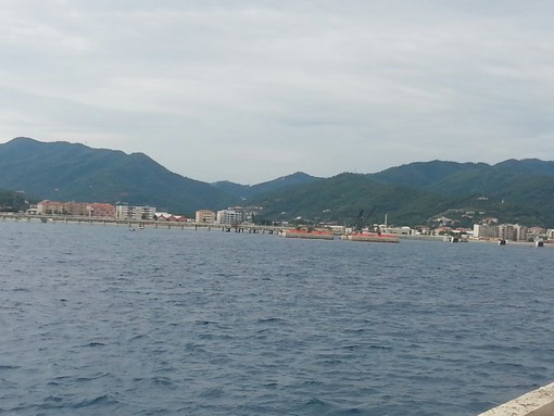 Variante piattaforma Maersk, il sindaco di Bergeggi:"Progetto carente di uno studio di incidenza"