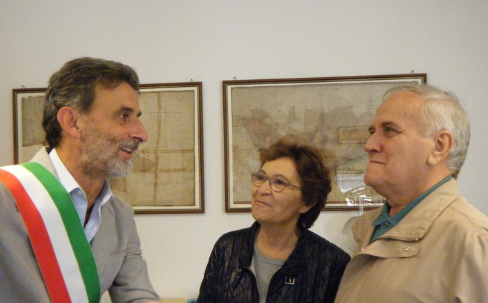 Pietra Ligure festeggia i 50 anni di matrimonio di Giovanna e Gianni Frumento Pietra Ligure festeggia i 50 anni di matrimonio di Giovanna e Gianni Frumento