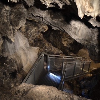 Chiusa la Grotta della galleria del treno a Bergeggi:"Volta deteriorata"