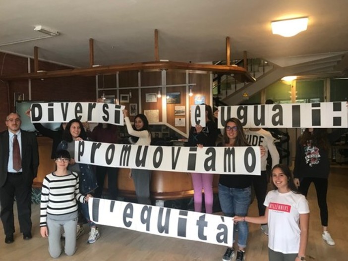 Settimana nazionale della dislessia 2019: mobilitato anche l’Istituto “Giancardi-Galilei-Aicardi” di Alassio Settimana nazionale della dislessia 2019: mobilitato anche l’Istituto “Giancardi-Galilei-Aicardi” di Alassio