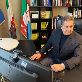 Giornata internazionale disabilità, Toti: "Un abbraccio a chi va avanti con forza e amore. Non ci sono persone speciali, ma semplicemente persone"