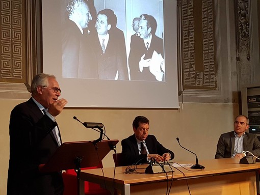 Chi ha ucciso Aldo Moro? L'On. Grassi lo spiega ai ragazzi del Liceo Chi ha ucciso Aldo Moro? L'On. Grassi lo spiega ai ragazzi del Liceo