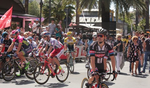 Giro d’Italia ad Albenga, cambia il percorso della 12ª tappa: la corsa rosa attraverserà il centro cittadino