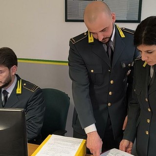 Truffe porta a porta ed estorsioni: colpite oltre 1.200 anziane, chiesto il rinvio a giudizio per una banda attiva anche nel Savonese