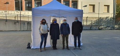 Celle, quattro gazebo saranno presenti nei giardini delle scuole per la didattica e le attività creative (FOTO) Celle, quattro gazebo saranno presenti nei giardini delle scuole per la didattica e le attività creative (FOTO)