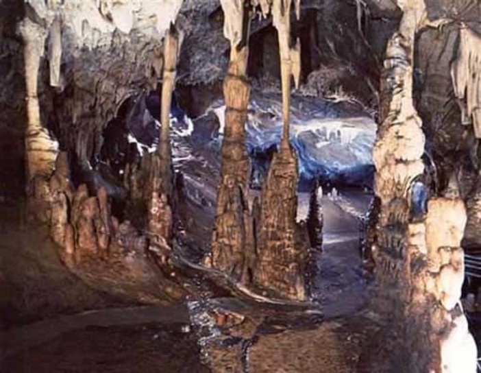 Sabato 16 luglio la terza edizione di “L’Inferno di Dante nelle Grotte di Toirano”