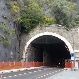 Savona, proseguono i lavori di manutenzione della galleria "Valloria": chiusura notturna dal 12 al 23 maggio
