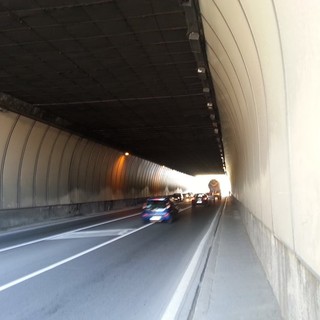 Illuminazione scarsa nella galleria Valloria, il vice sindaco Di Tullio scrive all'assessore alle infrastrutture Raffaella Paita