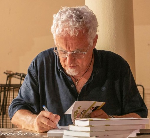 Castelvecchio di Rocca Barbena, storie e musica sotto le stelle con Gino Rapa e Pino Caratozzolo