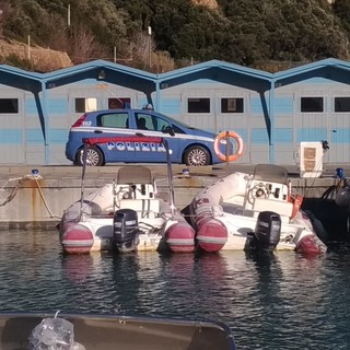 Due gommoni in cattivo stato ormeggiati nel porto turistico: sanzionata società di Alassio