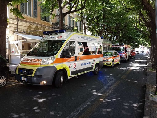 Si ferisce con il macchinario del gelato: incidente sul lavoro ad Albenga (FOTO)
