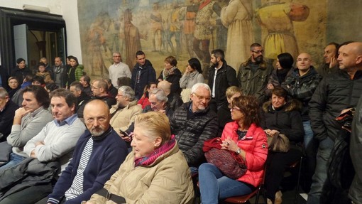 Caso GSL, ad Albenga affollato incontro: si chiede la revoca della delibera