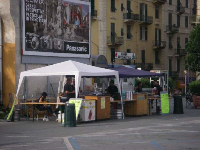 Savona: Beppe Grillo in città, considerazioni di Nico Savona: Beppe Grillo in città, considerazioni di Nico