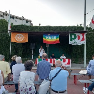 Rigassificatore, i Giovani Democratici dicono no: "Progetto che non risponde alle esigenze della transizione ecologica" Rigassificatore, i Giovani Democratici dicono no: "Progetto che non risponde alle esigenze della transizione ecologica"