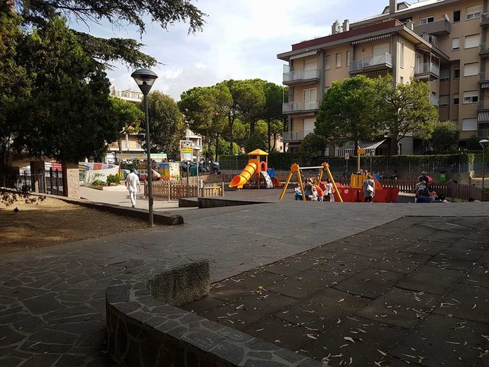 Aveva dei precedenti l'uomo che ha cercato di adescare un minore ad Andora Aveva dei precedenti l'uomo che ha cercato di adescare un minore ad Andora