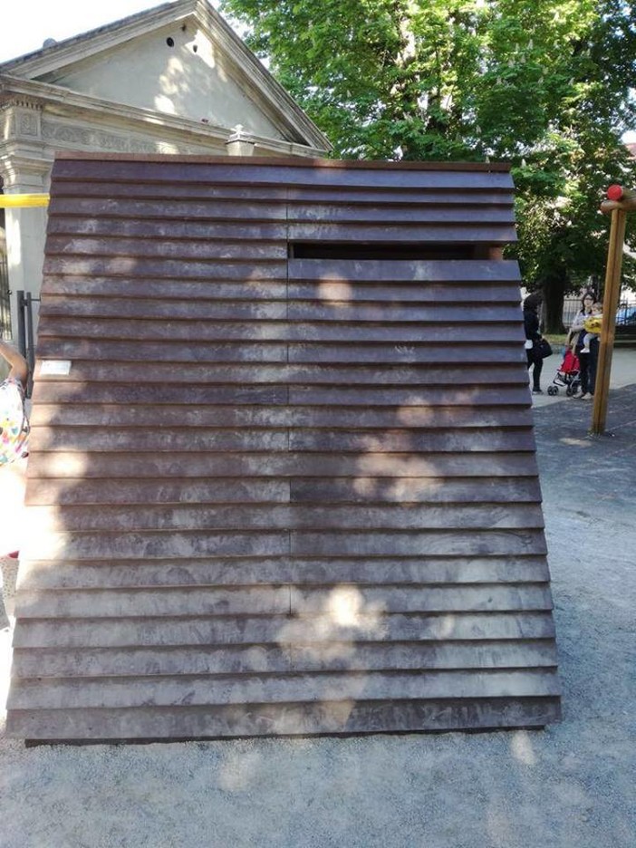 Cairo, vandalizzati i giardini di piazza della Vittoria Cairo, vandalizzati i giardini di piazza della Vittoria