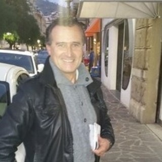 Albenga, Guido Ferraro festeggia il suo compleanno con la presentazione del suo libro "Mirra, un amore infinito" Albenga, Guido Ferraro festeggia il suo compleanno con la presentazione del suo libro "Mirra, un amore infinito"