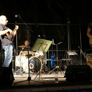 A Vado Ligure una serata musicale in compagnia dei "Groove Monkey" A Vado Ligure una serata musicale in compagnia dei "Groove Monkey"