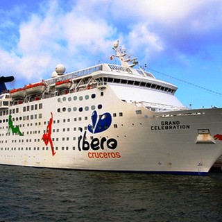 Dal 2015 le navi Ibero Cruceros non faranno più scalo a Savona: compagnia assorbita da Costa Crociere