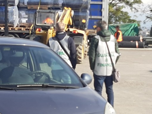 Vado Ligure, la Finanza sequestra alcune aree all'interno delle discariche "Boscaccio" e "Bossarino" Vado Ligure, la Finanza sequestra alcune aree all'interno delle discariche "Boscaccio" e "Bossarino"