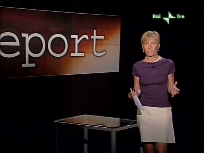 Albenga: la Fionda di Legno a Milena Gabanelli Albenga: la Fionda di Legno a Milena Gabanelli