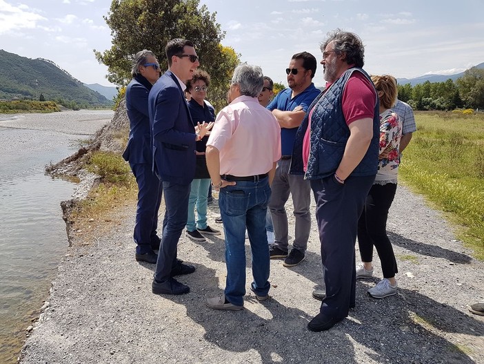 Calleri con gli assessori Mai e Giampedrone in una precedente visita nell'albenganese