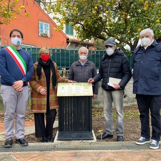 Giuliano Meirana con l'Amministrazione comunale di Spotorno
