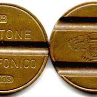 Il consigliere Pozzo in un imbarazzante &quot;fuori onda&quot; durante la commissione: &quot;devi fare più commissioni perché non guadagniamo un cazzo. Va che me le invento...&quot;