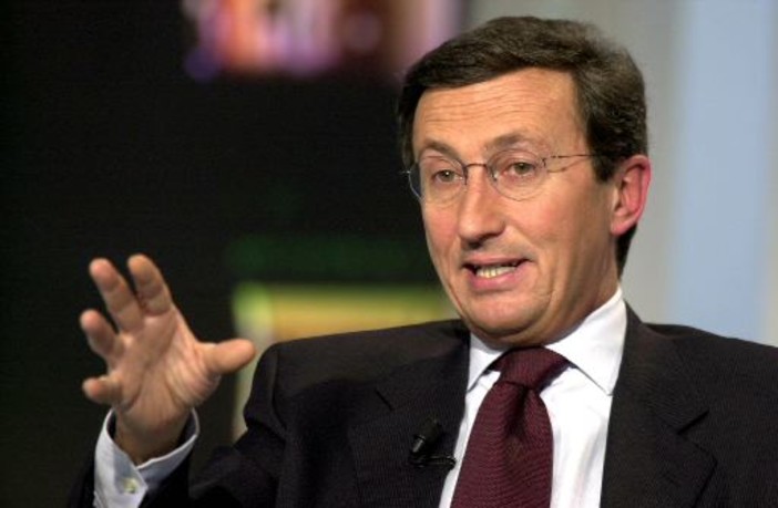 Albenga: domenica in Piazza del Popolo il Gazebo dei "futuristi" di Fini