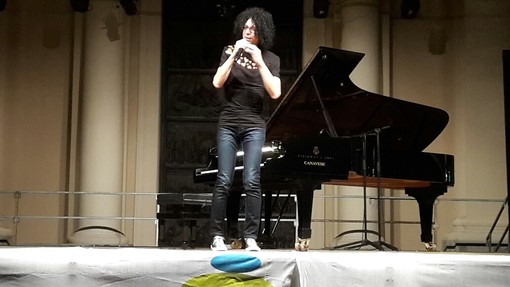 La musica del cuore di Giovanni Allevi incanta Pietra Ligure: una serata speciale dedicata a Denise Aicardi