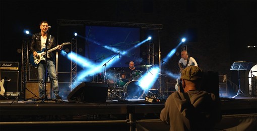 Anche Savona partecipa all'Alemante Festival: i Groove Monkey aprono lo show benefico Genovese Anche Savona partecipa all'Alemante Festival: i Groove Monkey aprono lo show benefico Genovese