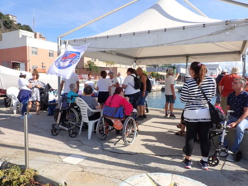 AISM e Assonautica Savona ancora insieme per la tradizionale uscita in barca AISM e Assonautica Savona ancora insieme per la tradizionale uscita in barca