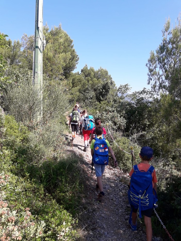 Oggi, 28 giugno, sono ripartite le escursioni dei "Gufetti" del CAI Loano