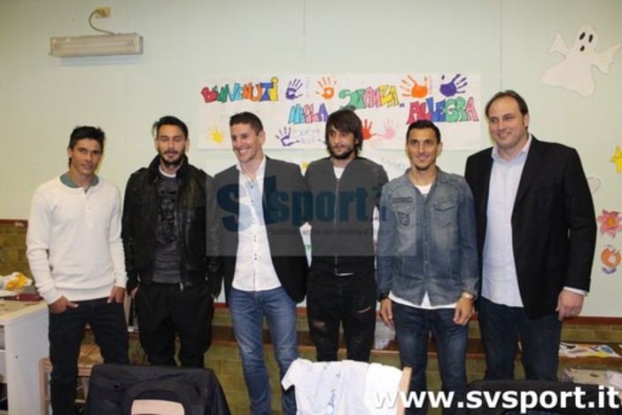 Calcio & beneficenza: raccolti oltre 8000 euro nella serata benefica di Quiliano Calcio & beneficenza: raccolti oltre 8000 euro nella serata benefica di Quiliano