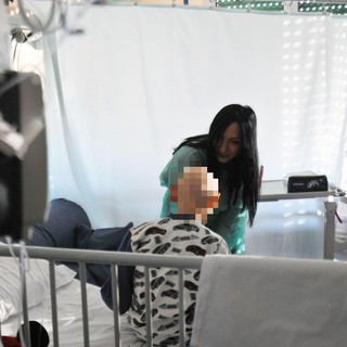 38 giochi ai piccoli del Gaslini. Ambra Locatelli: "Un sorriso per i bimbi"