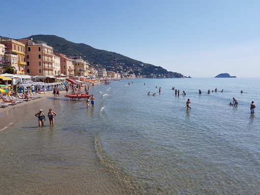 Gli italiani nel 2018 sono rimasti in Italia per le vacanze: Liguria tra le prime tre regioni