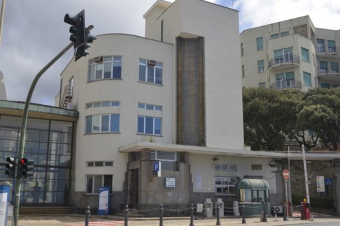 Ucraina, equipe del Gaslini in partenza per la Polonia per assistere piccoli malati gravi e oncologica Ucraina, equipe del Gaslini in partenza per la Polonia per assistere piccoli malati gravi e oncologica