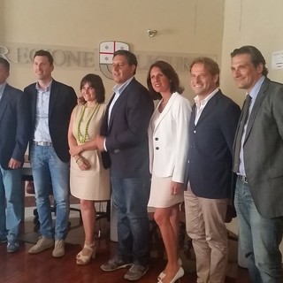 Regione, si insedia la giunta del presidente Toti: "Squadra equilibrata"