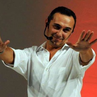 Show di Giacobazzi questa sera in Piazza della Vittoria a Ceriale