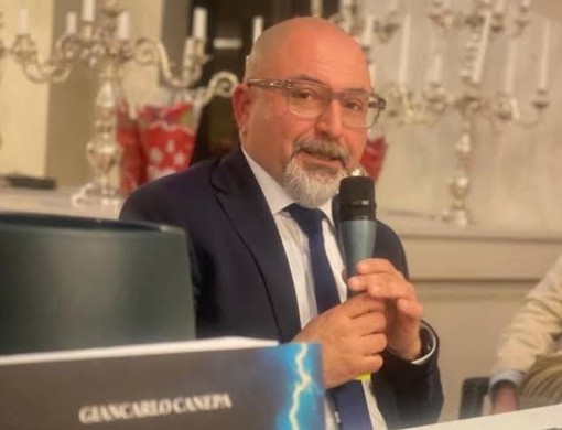 "26 ore di buio": Giancarlo Canepa presenta il suo nuovo romanzo a Laigueglia "26 ore di buio": Giancarlo Canepa presenta il suo nuovo romanzo a Laigueglia