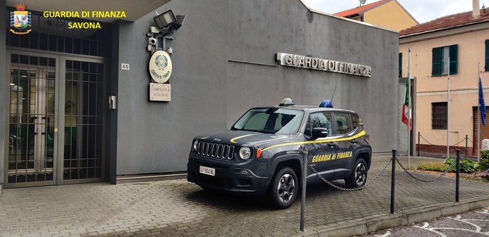 Guardia di Finanza, reclutamento di familiari delle "Vittime del Dovere": avviato il bando Guardia di Finanza, reclutamento di familiari delle "Vittime del Dovere": avviato il bando
