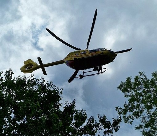 Stellanello, biker tedesco muore per un malore, inutili i soccorsi Stellanello, biker tedesco muore per un malore, inutili i soccorsi
