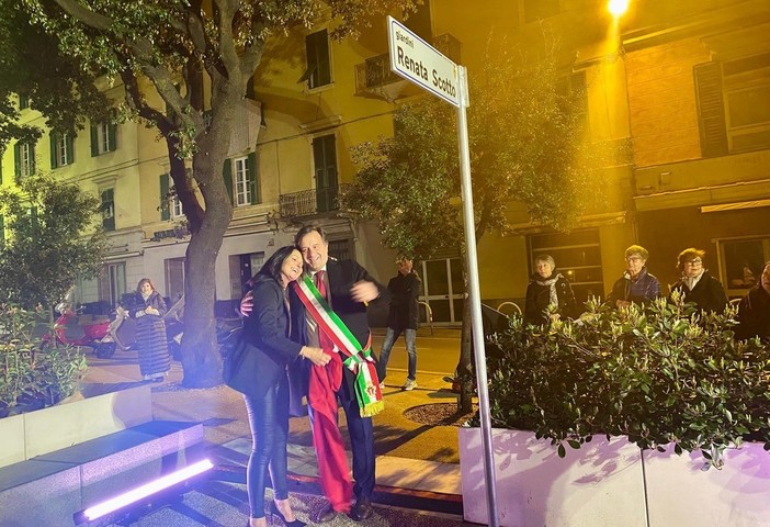 A Savona inaugurati i Giardini Renata Scotto: dedicato all'artista savonese lo spazio antistante il teatro Chiabrera