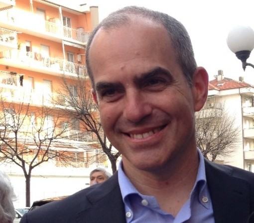 Ad Albenga interventi di rifacimento del manto stradale Ad Albenga interventi di rifacimento del manto stradale