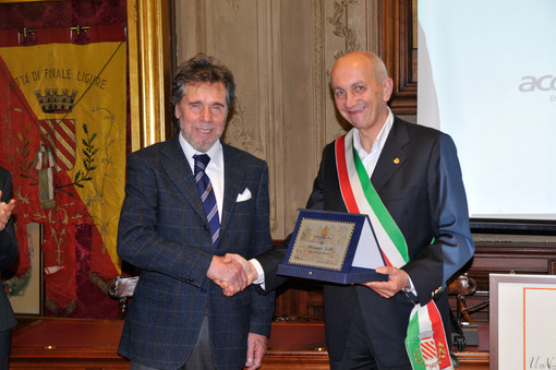 Consegnato il premio "Una vita per Finale" ad Alessandro Grillo