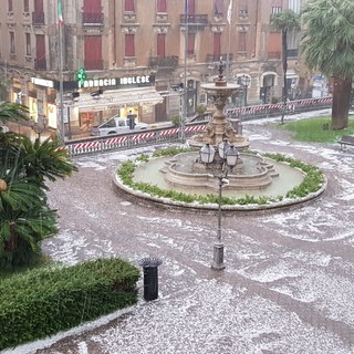 Una violenta grandinata colpisce Alassio, l'assessore Giannotta: "La situazione è sotto controllo"