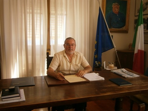 Nuovo PUC a Spotorno, il sindaco Calvi:"Nessun stravolgimento ma un riordino per portare dignità in alcune zone" Nuovo PUC a Spotorno, il sindaco Calvi:"Nessun stravolgimento ma un riordino per portare dignità in alcune zone"