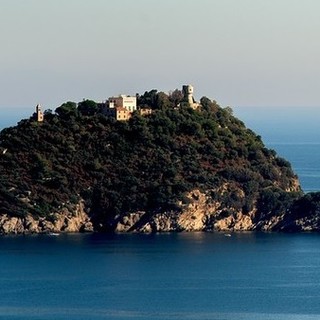 Isola Gallinara, il sindaco Tomatis: "Un bene così importante per Albenga merita di poter essere visitato"