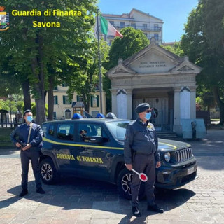 Frode fiscale, la Finanza sequestra beni e disponibilità finanziarie per oltre 330 mila euro a due imprenditori valbormidesi Frode fiscale, la Finanza sequestra beni e disponibilità finanziarie per oltre 330 mila euro a due imprenditori valbormidesi