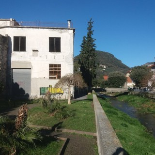 Nuovo parco giochi presso l'ex Rivetti a Finalborgo, la minoranza: "Troppo decentrato e slegato dal contesto"